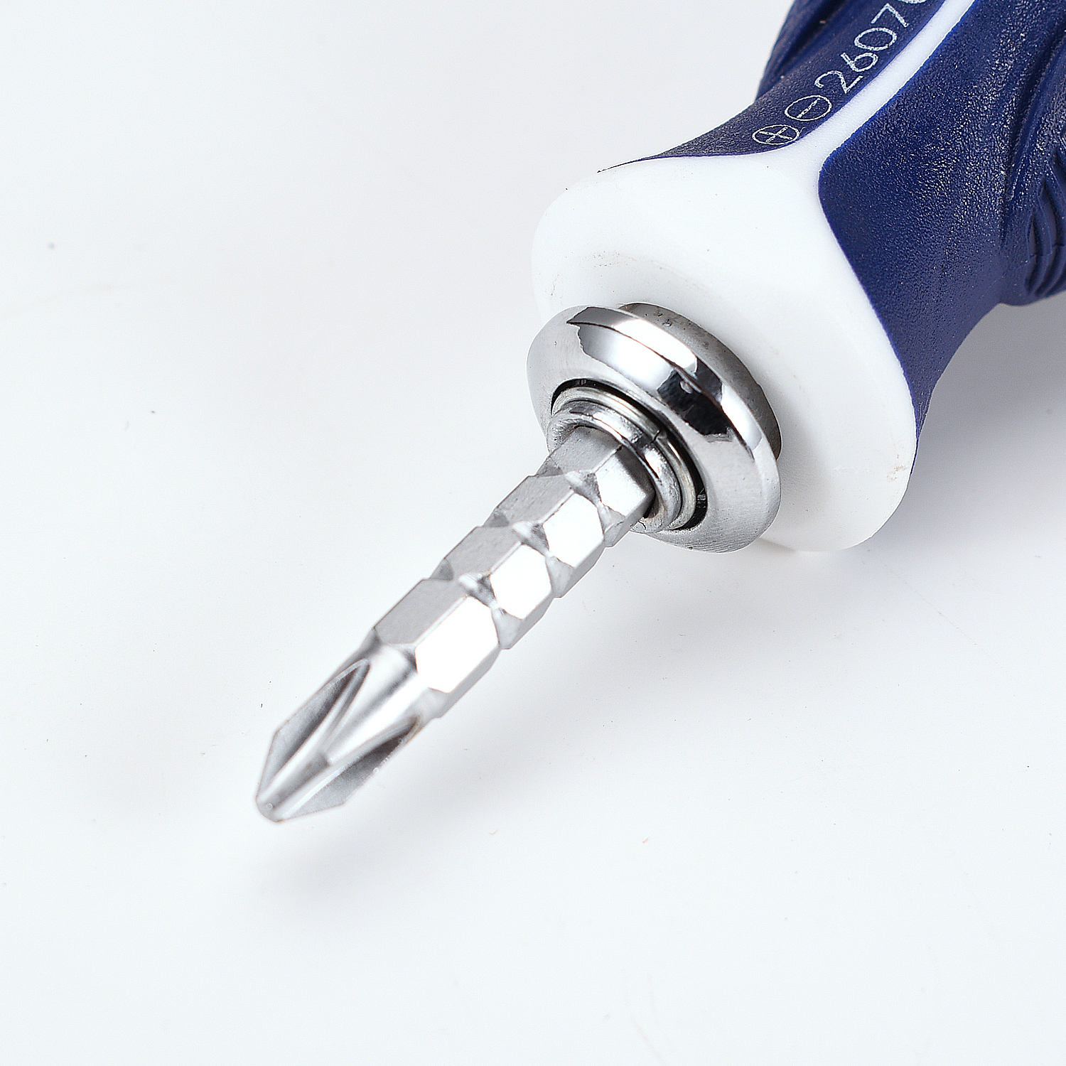 Stubby Retractable Combination Screwdriver